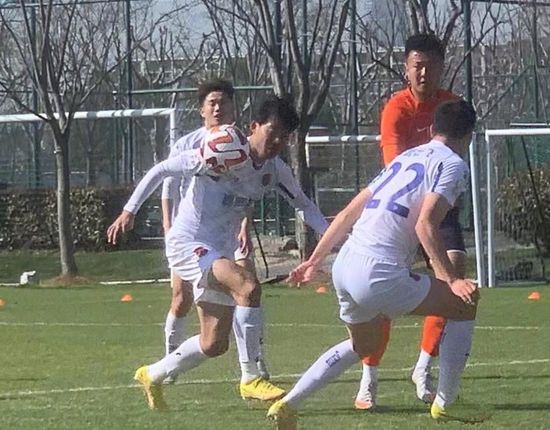 www.桃色污妞在线观看