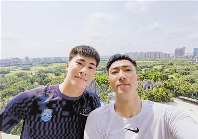 百分之百露胸