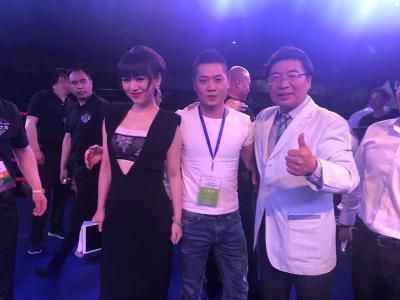 夜总会的VIP房